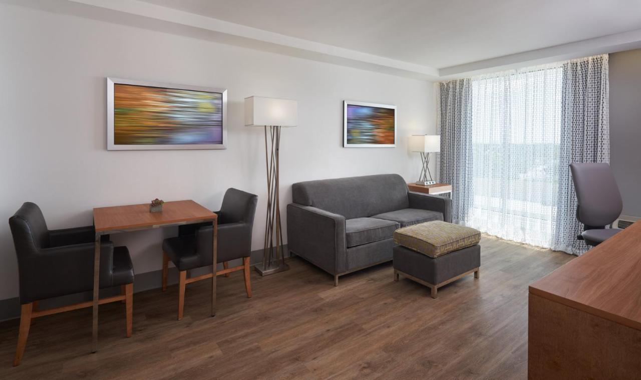Doubletree By Hilton Miami North I-95 Hotel Miami Shores
