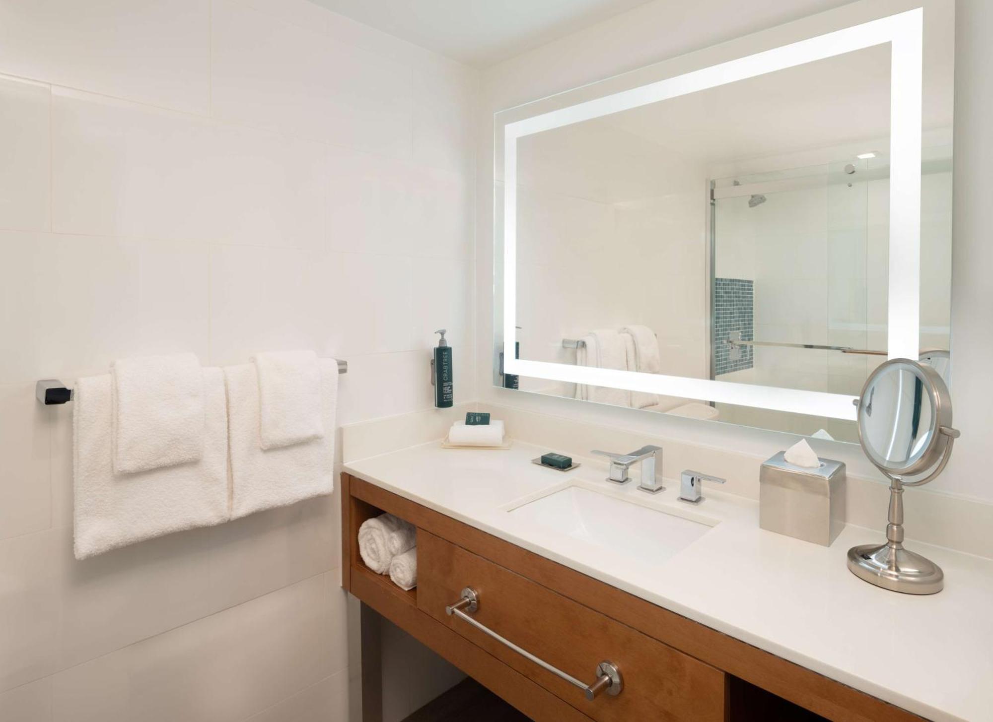 Hotel Doubletree By Hilton Miami North I-95